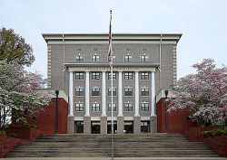 Photo of the DeKalb County Courthouse