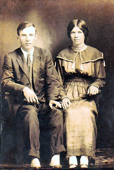 Newt & Allie Lee (1914)