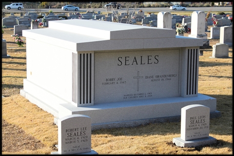 Elliottsville Cemetery Mausoleum